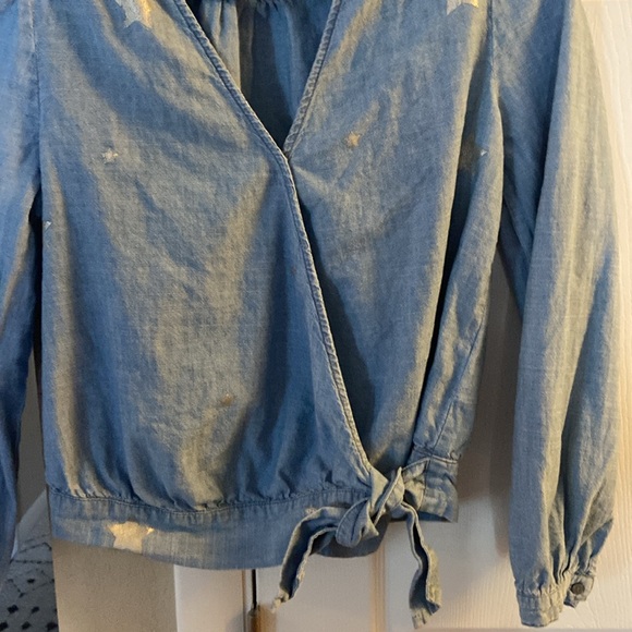 J. Crew Denim Wrap Top with Silver Stars! So cute!! XS. NWOT. - Picture 7 of 7